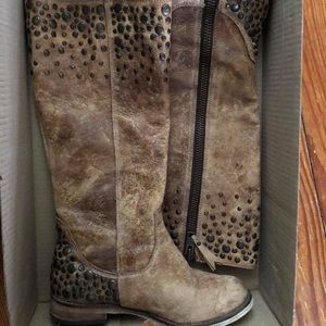 Indie Spirit By Corral boots size 8